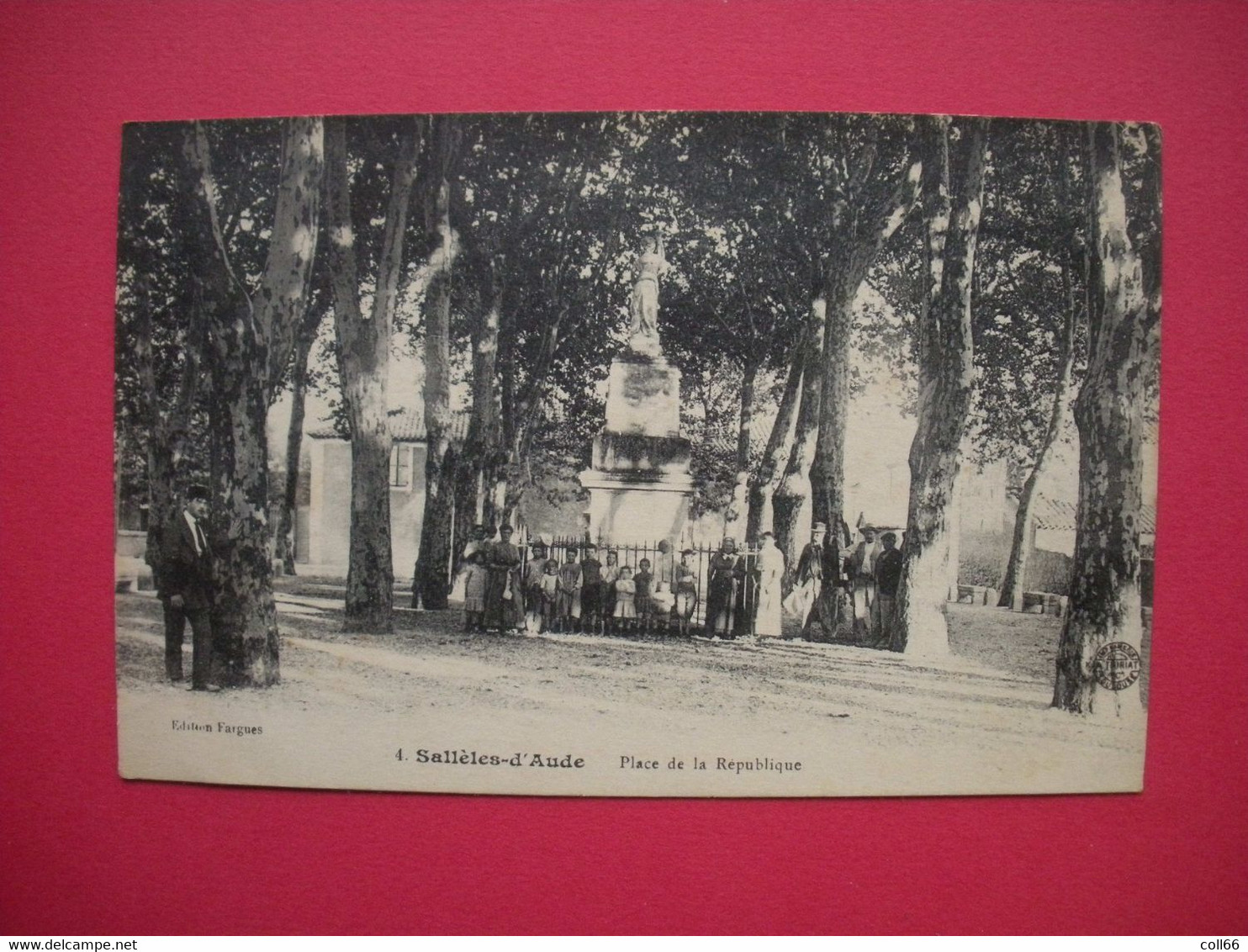 11 Sallèles D'Aude 1917 Place De La République TB Animée éditeur Edition Fargues N°4  Dos Scanné - Salleles D'Aude