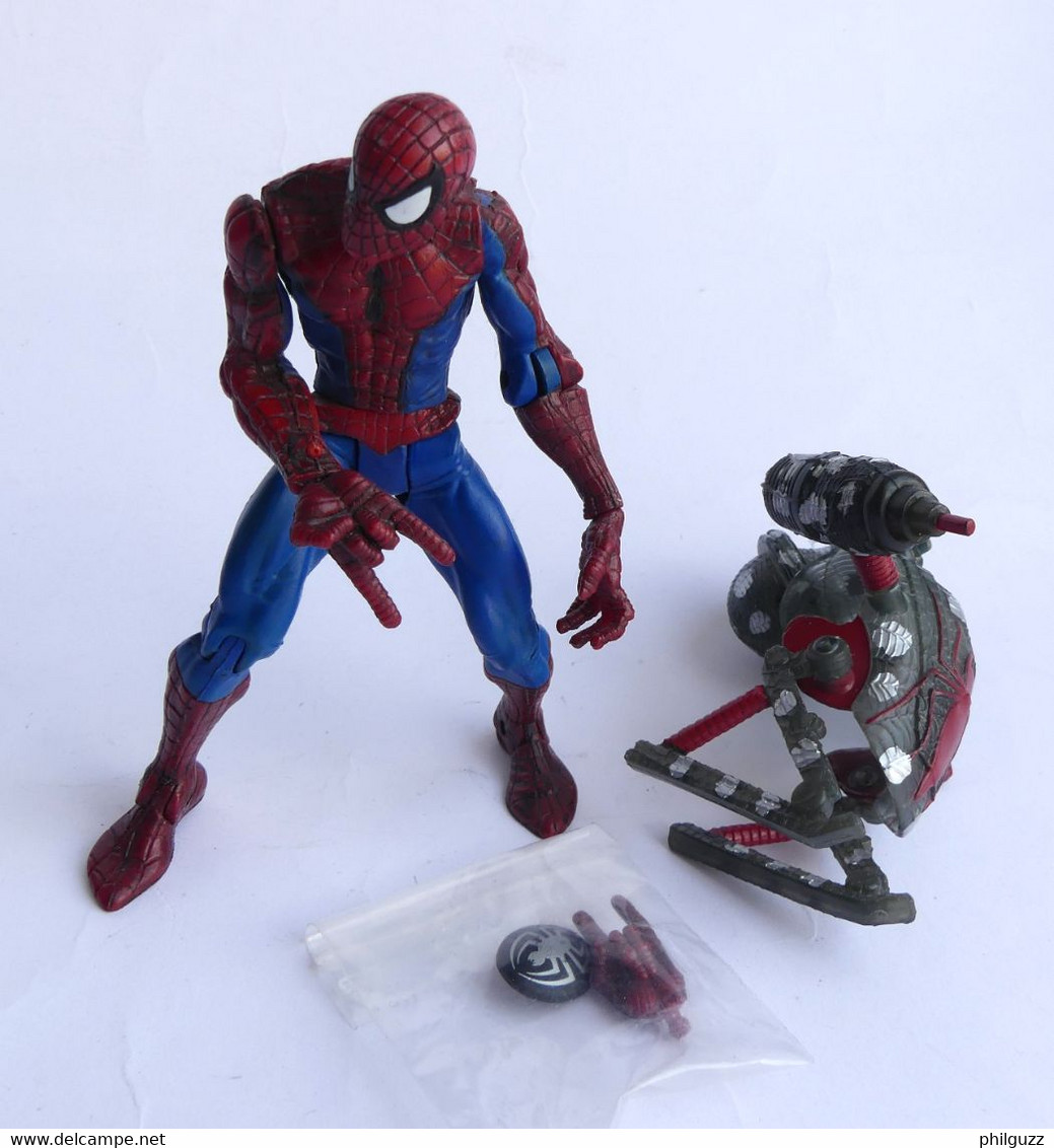 FIGURINE TOY BIZ 2002 SPIDER-MAN + 1 ACCESSOIRE CASSE Et Une Main Amovible - Marvel Heroes