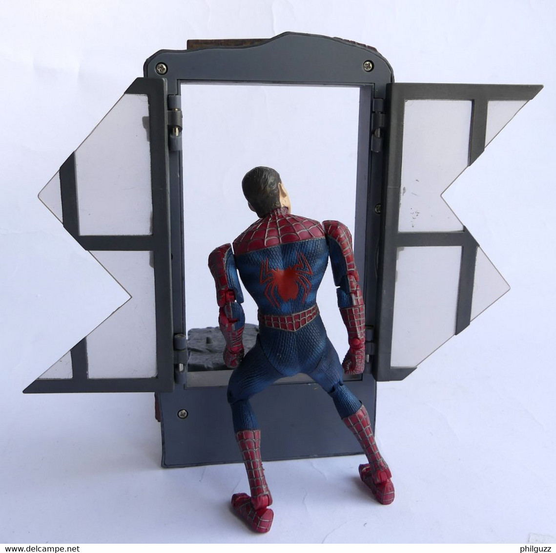 FIGURINE MARVEL THE MOVIE 2002 SPIDER-MAN Avec Accessoire Décors - Marvel Herös