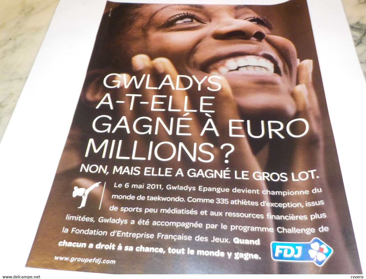 PUBLICITE GWLADYS EPANGUE ET FDJ  2011 - Sports De Combat