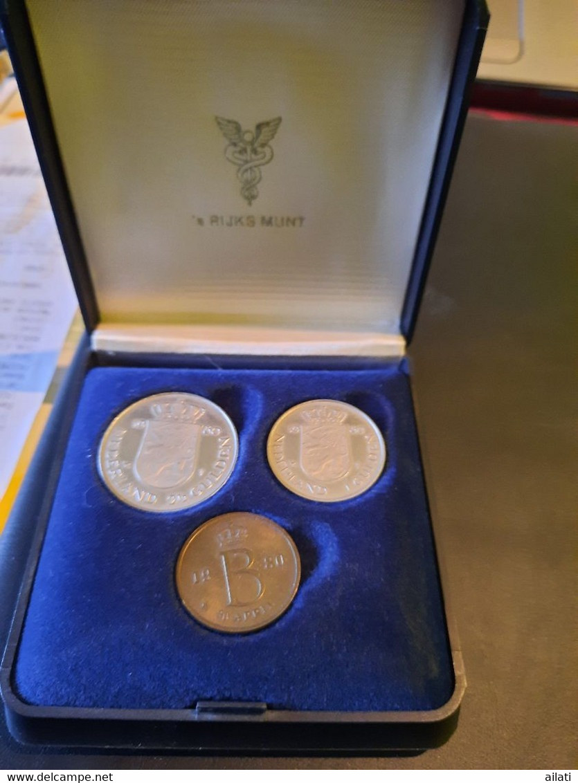 Série Fleurs De Coin Pays Bas - Mint Sets & Proof Sets