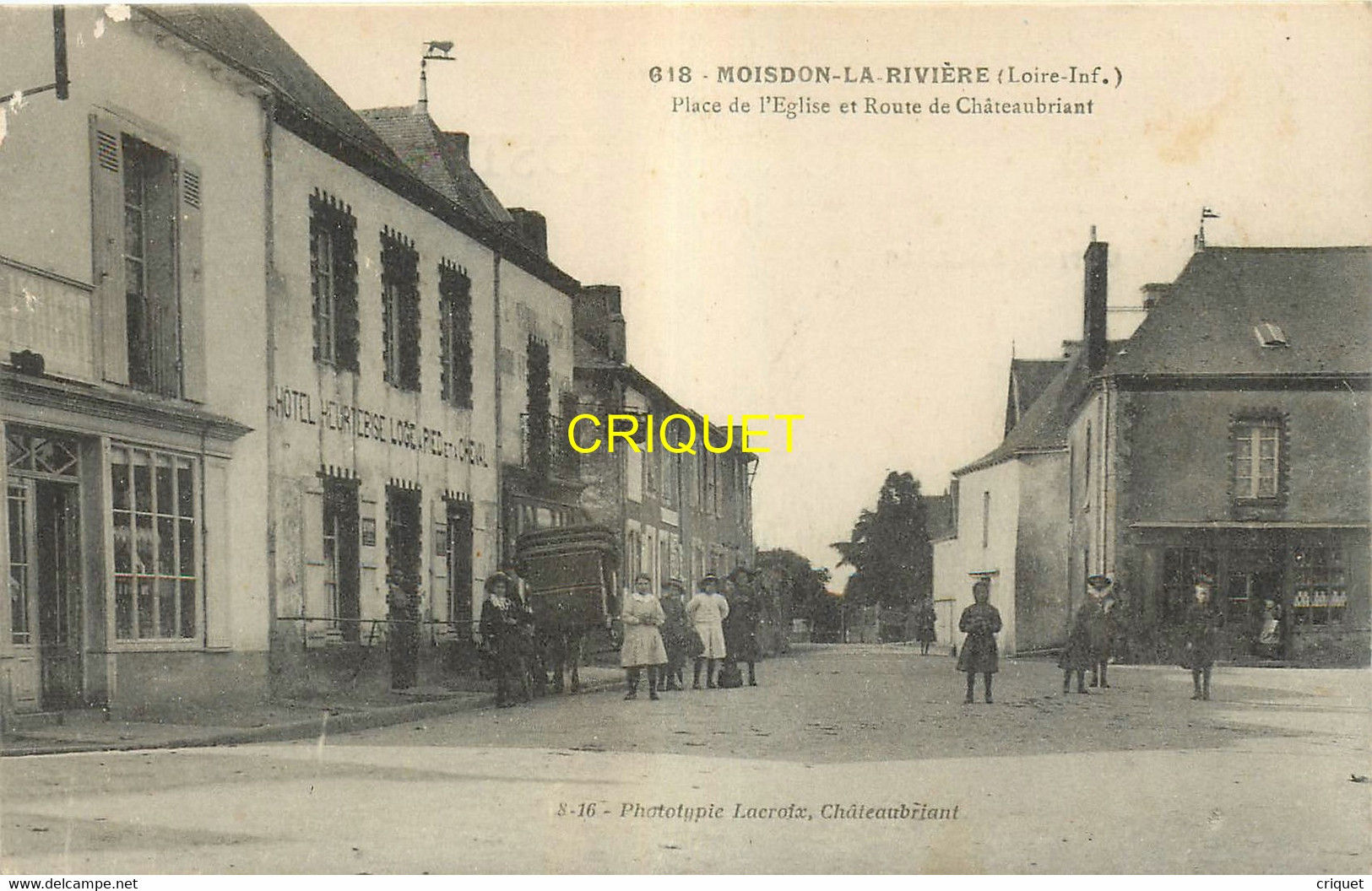 44 Moisdon La Rivière, Place De L'Eglise Et Route De Chateaubriant - Moisdon La Riviere