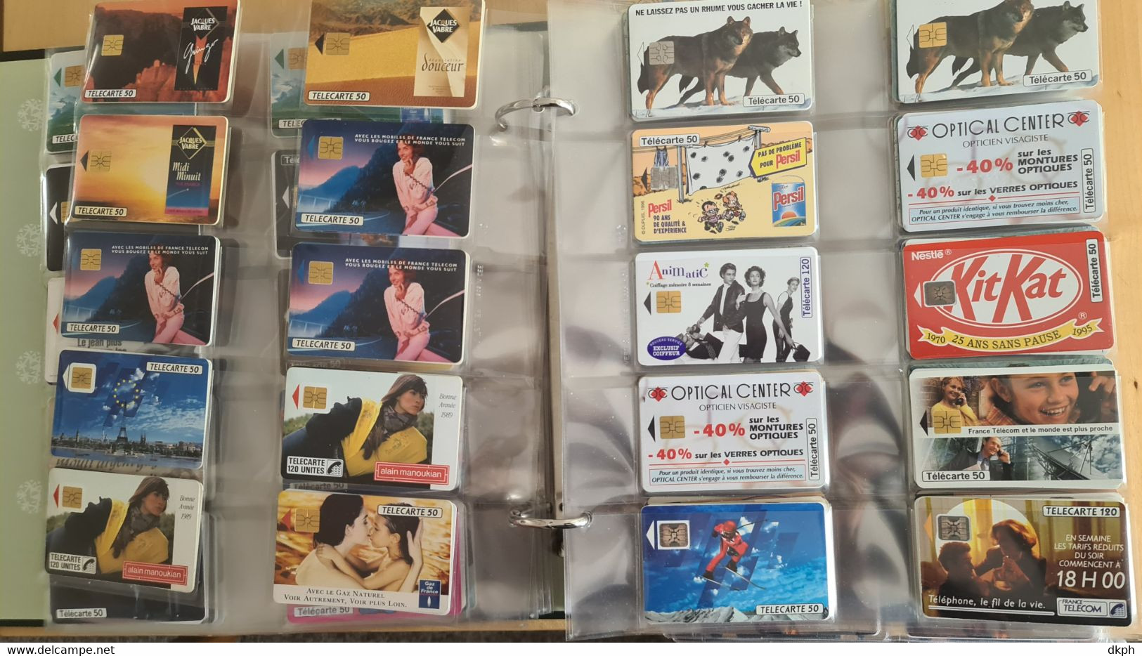 Lot de 540 télécartes dans un album  lot 15