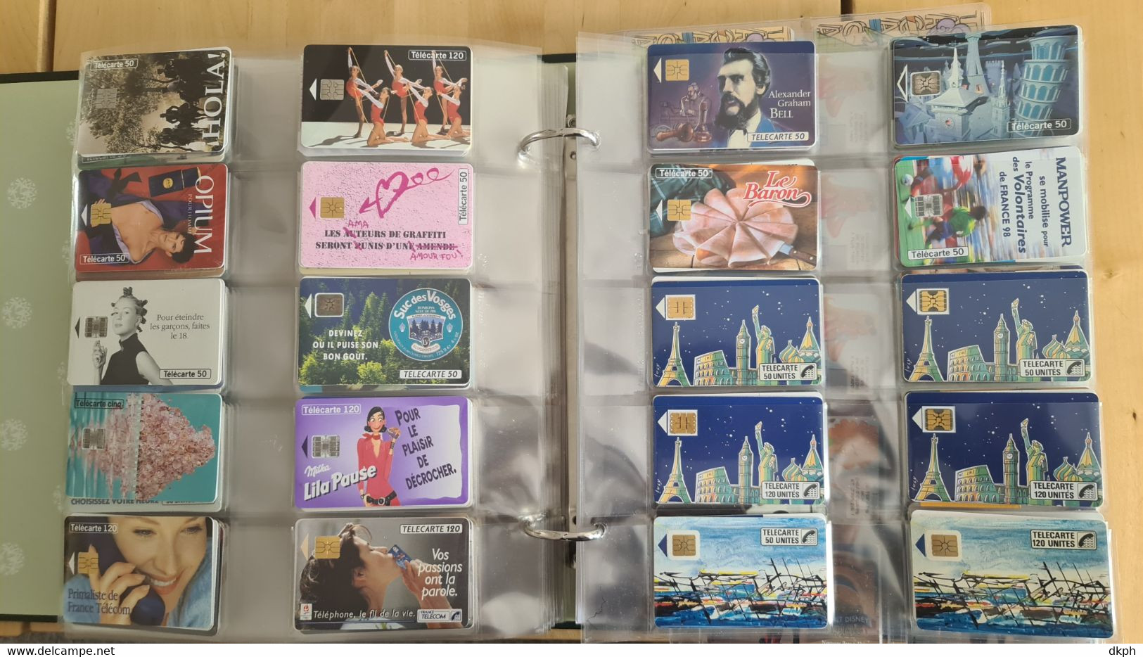 Lot de 540 télécartes dans un album  lot 15