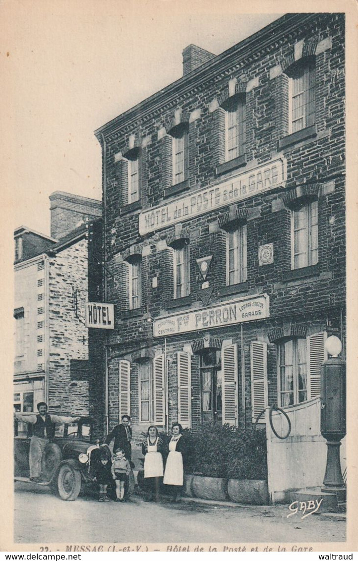 AUTOMOBILE-STATIONNE DEVANT HOTEL DE LA POSTE-A MESSAC-35-VOIR SCANNER - Andere & Zonder Classificatie