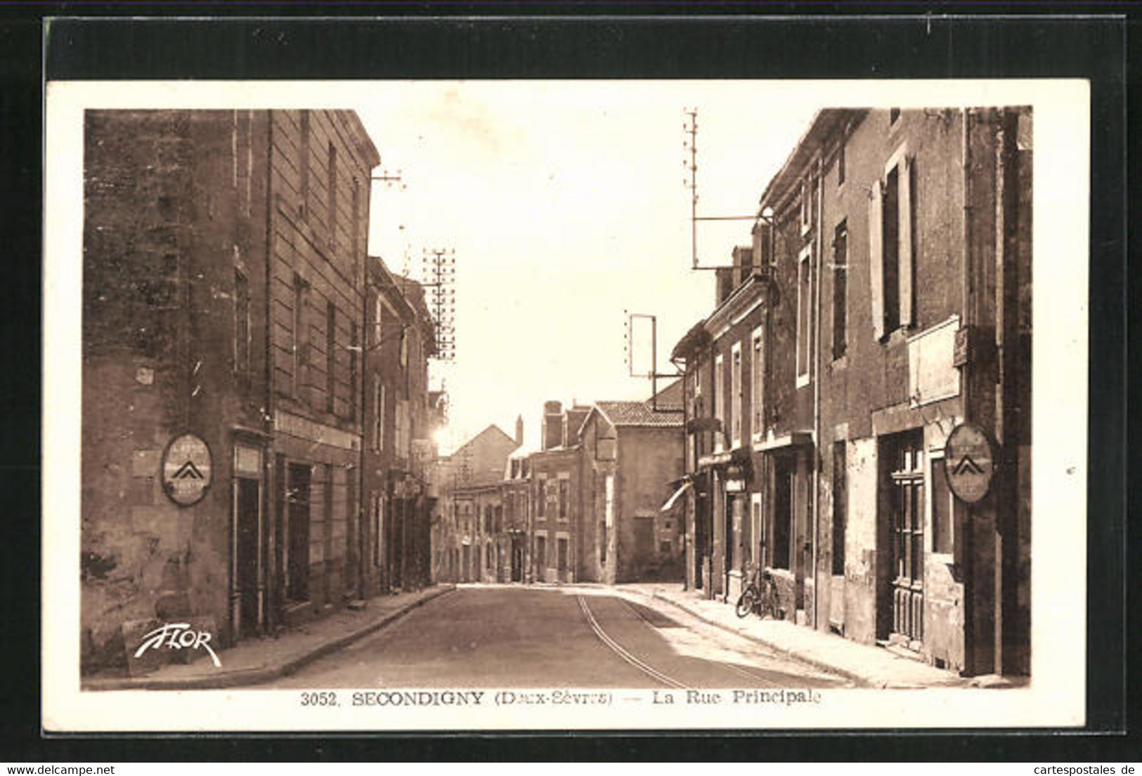 CPA Secondigny, La Rue Principale, Vue De La Rue - Secondigny