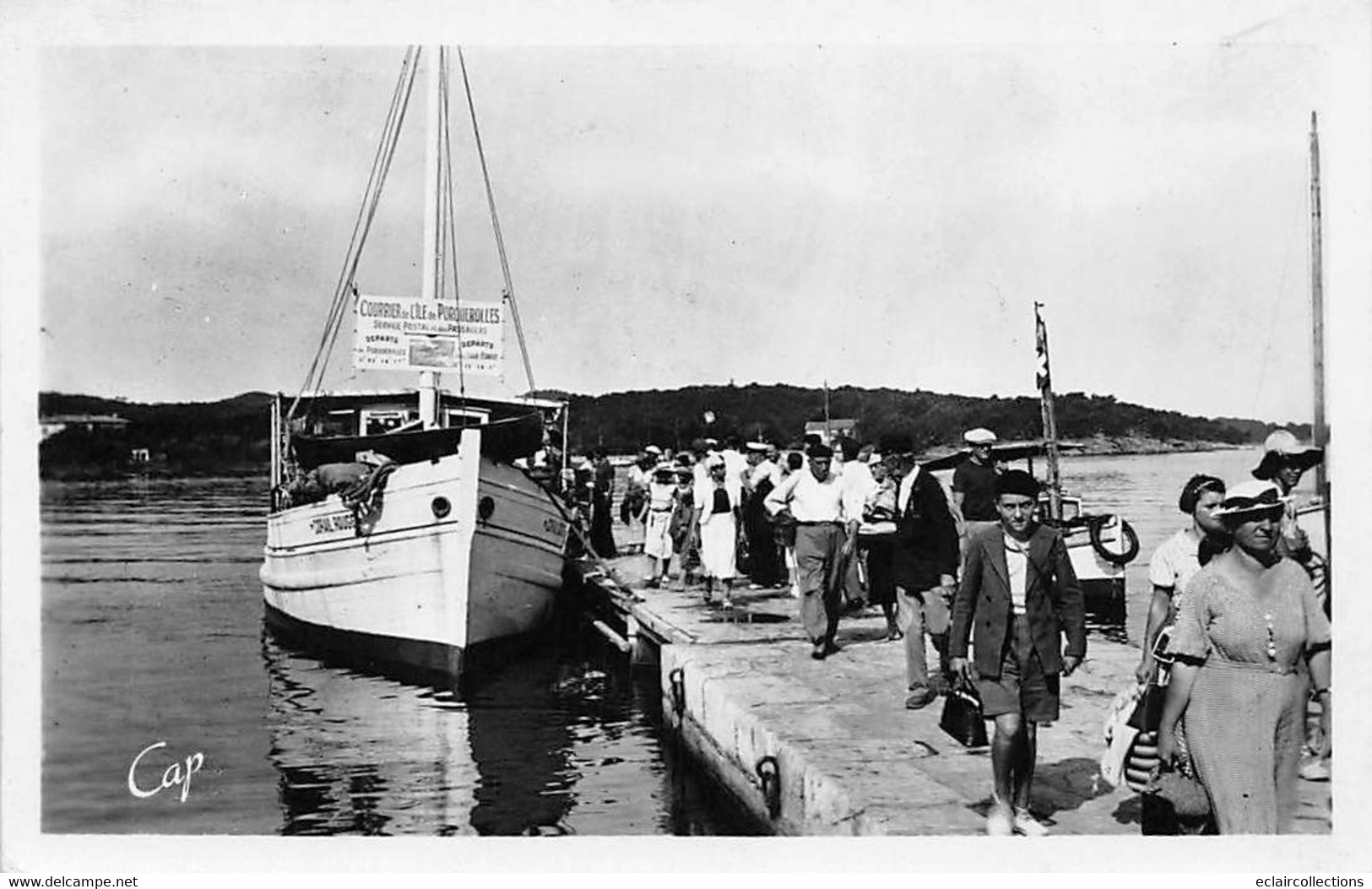 Île De Porquerolles           83      L'Embarcadère    N° 13086     (voir Scan) - Other & Unclassified