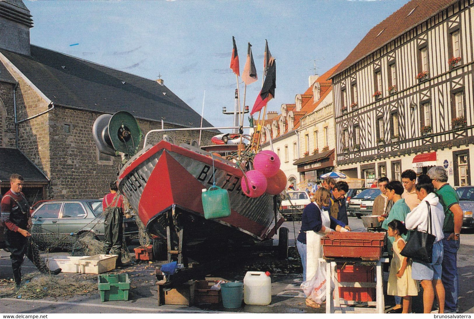 WISSANT - Flobard - Vente De Poisson Place De L'église - Wissant