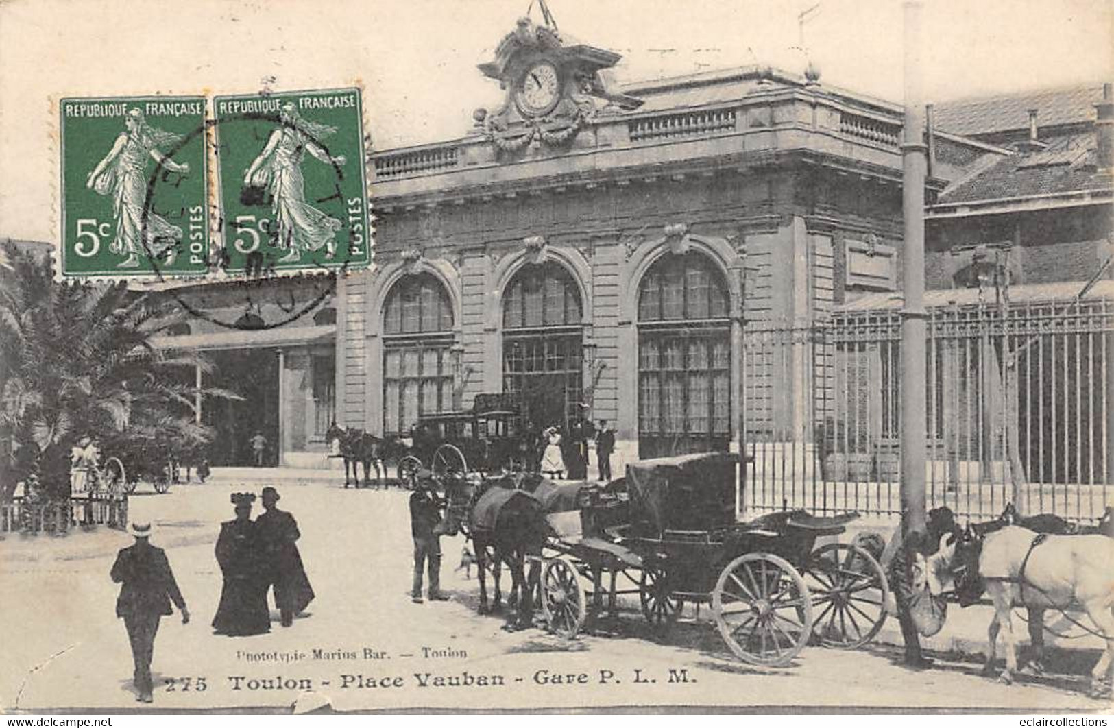 Toulon          83        Extérieur De La Gare . Calèches. Place Vauban  (voir Scan) - Toulon