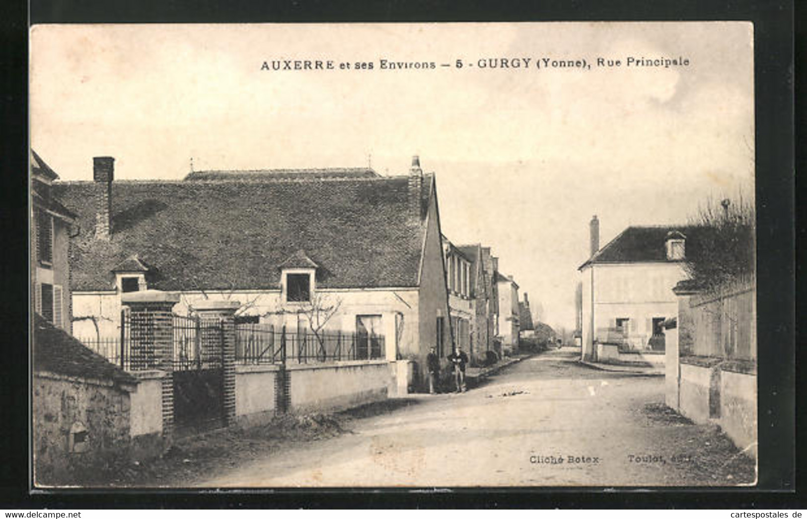 CPA Gurgy, Rue Principale, Vue De La Rue - Gurgy