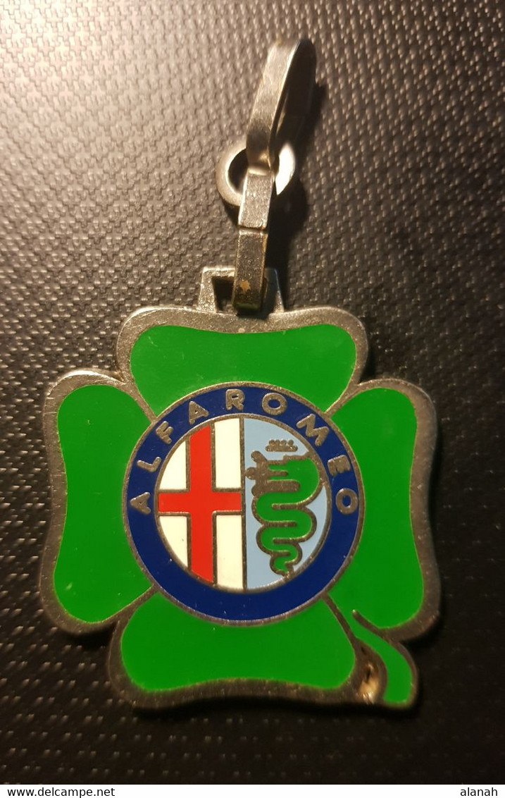 Porte Clefs ALFA ROMEO Villeneuve St Georges - Key-rings