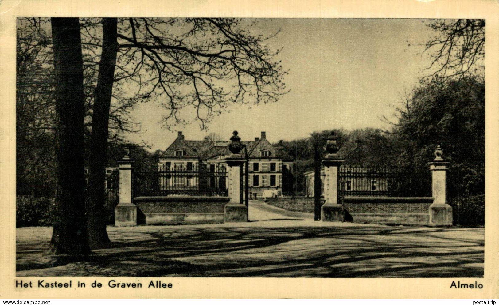 ALMELO HET KASTEEL IN DE GRAVEN ALLEE  Overijssel Almelo  HOLLAND HOLANDA NETHERLANDS - Almelo