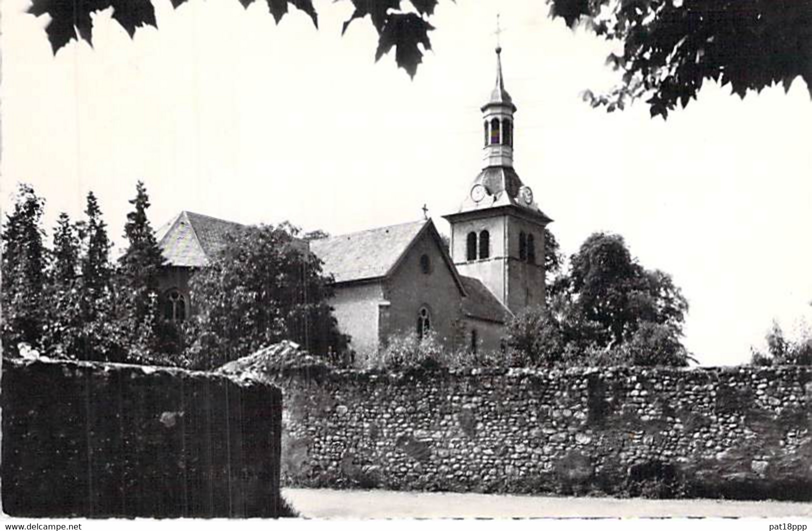 74 - DOUVAINE : L'Eglise - CPSM Dentelée Noir Blanc Format CPA 1960 - Haute Savoie - Douvaine