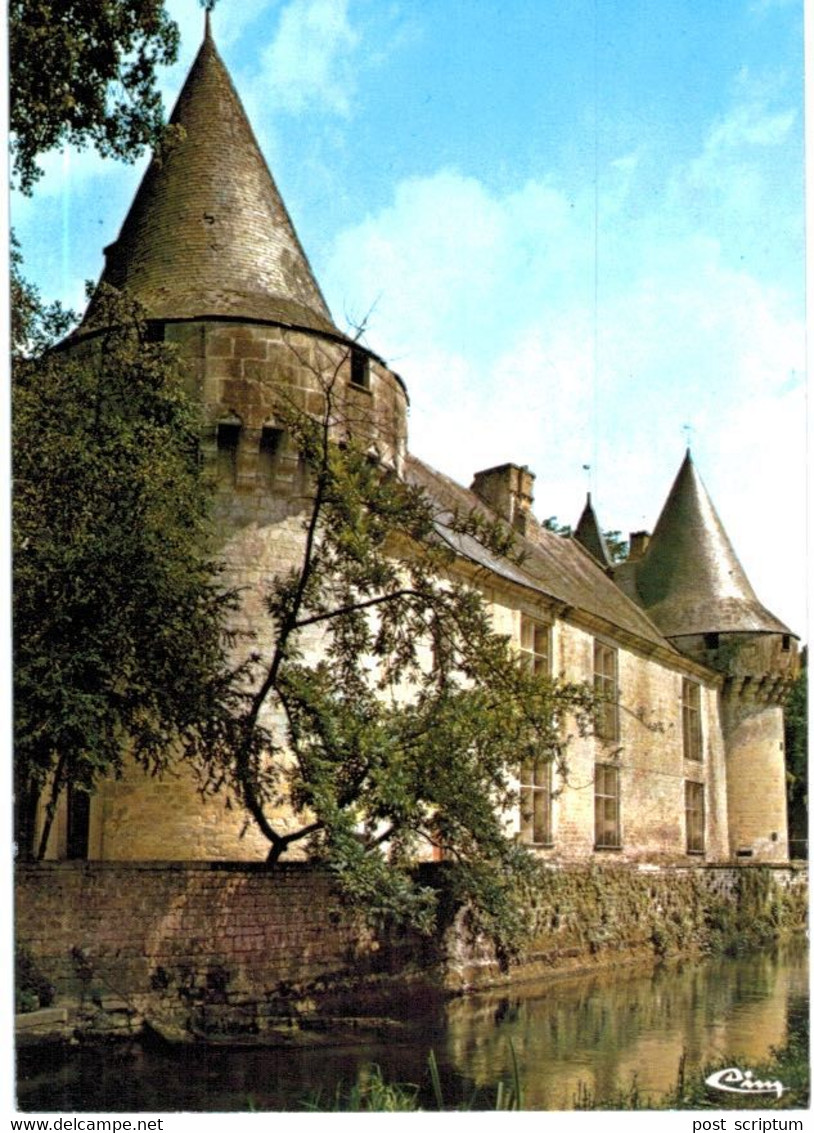 Dampierre Sur Boutonne Château Façade Baignée Par La Boutonne - Dampierre-sur-Boutonne