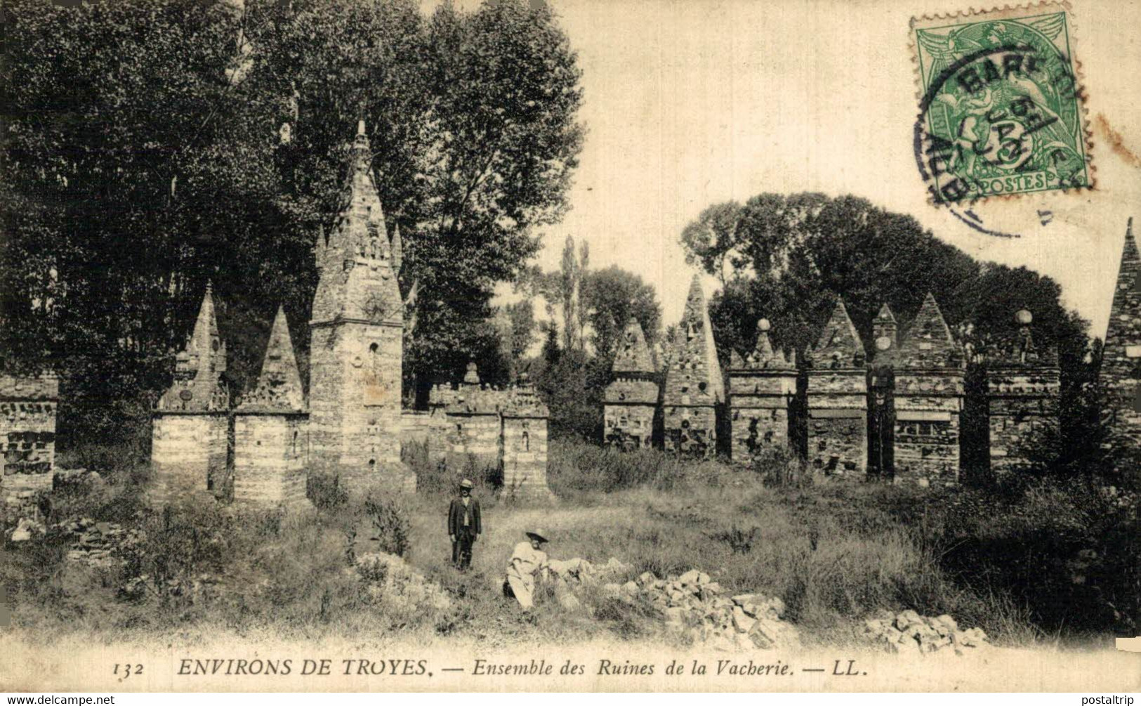Troyes  Environs De Troyes Ensemble Des Ruines De La Vacherie  10Aube France Frankrijk Francia - Troyes