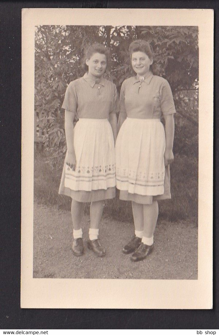 D39 /   Foto AK Zwei Frauen RAD Weibliche Jugend , BDM 1943 / A. Konvolut Mainz Laubenheim - Other & Unclassified