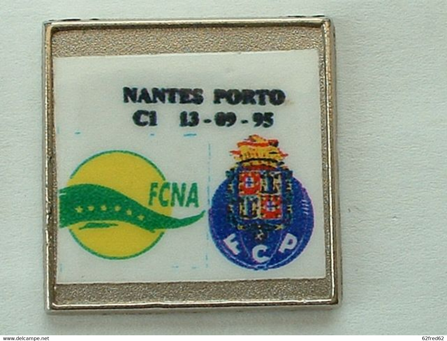 Pin's FOOTBALL - NANTES / PORTO  - 95 - Fútbol