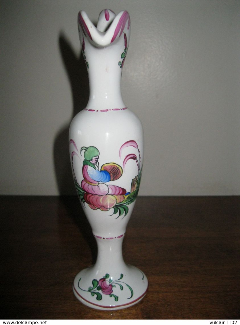 PETITE AIGUIERE- OBJET DE VITRINE - DECOR AU CHINOIS - FAIENCE DE L'EST - Est (FRA)