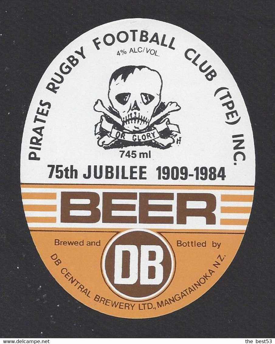 Etiquette De Bière-Jubilée Pirates Rugby Football Club 1957/82-Brasserie DB Brewery à MangatTainoka (Nouvelle Zélande) - Bière