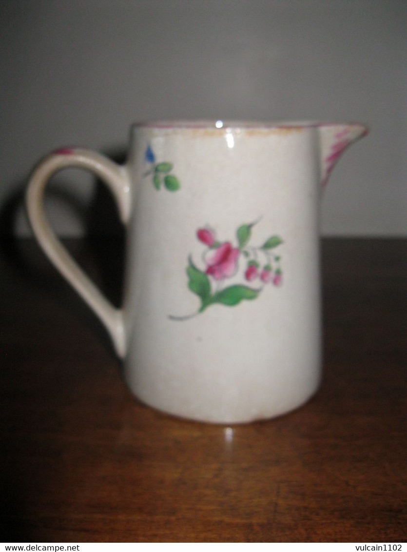 POT A LAIT (PICHET - BROC) EN DEMI PORCELAINE K&G LUNEVILLE 19ème 0,25 L - Lunéville (FRA)