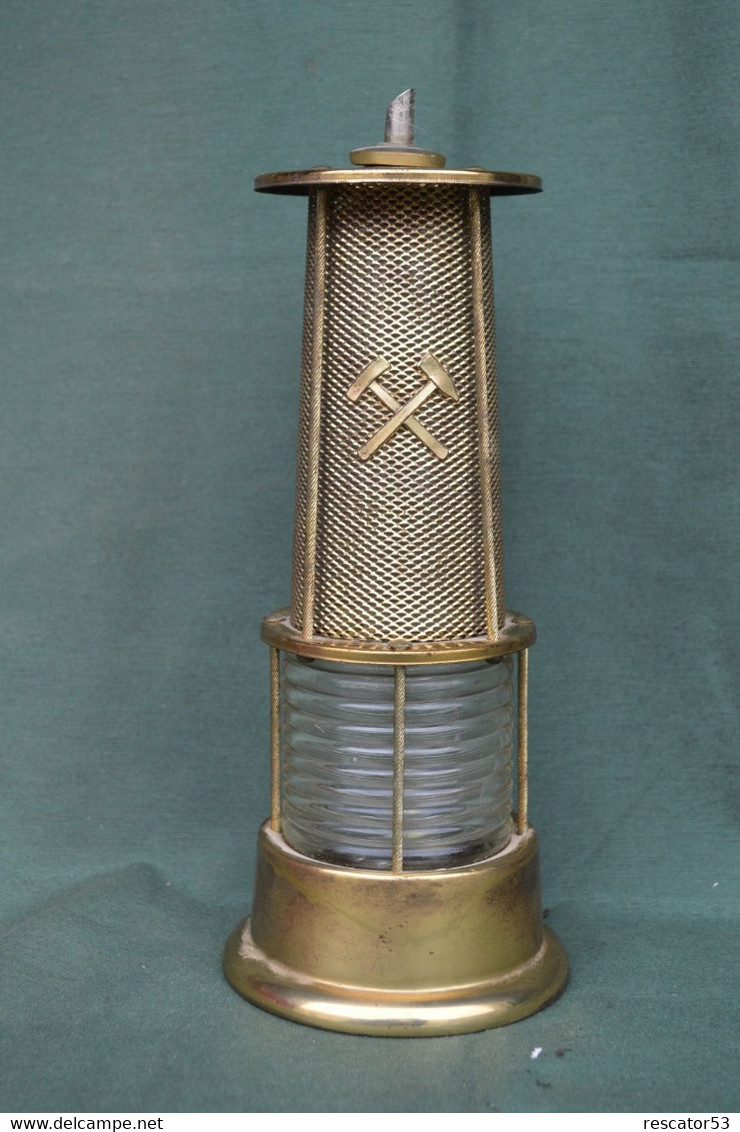 Rare Bouteille Liqueur De Collection Lampe De Mineur N°2 - Alcoolici