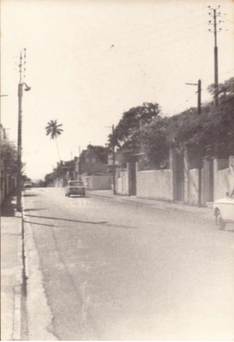 Ile De La Reunion, Saint Denis, Rue Roland Garros (bon Etat)  Dim : 13 X 9. - Non Classés