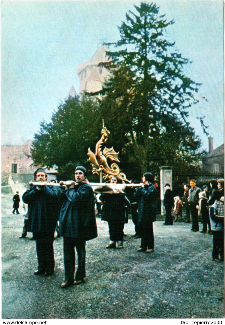 CPM 77 (Seine-et-Marne) Provins - 25 Janvier 1981, Pose Du Dragon-Girouette Au Sommet Du Donjon : Arrivée Du Dragon TBE - Inaugurations