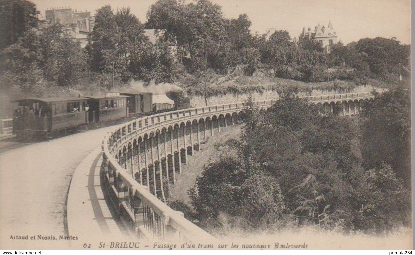 SAINT BRIEUC - PASSAGE D UN TRAIN SUR LES NOUVEAUX BOULEVARDS - Saint-Brieuc