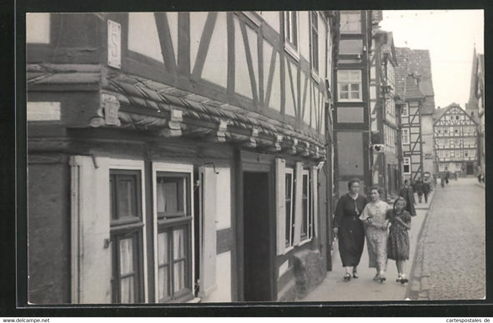 Foto-AK Melsungen, Altstadterstrasse Mit Passanten 1950 - Melsungen