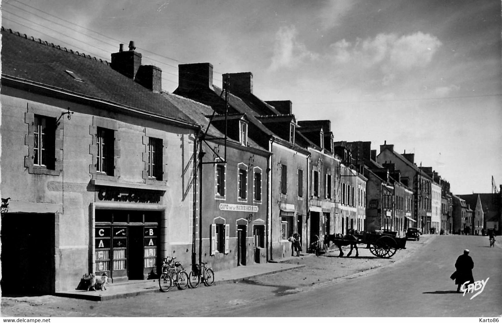 Pluvigner * Débit De Tabac Tabacs Café Bar , Place St Michel * Café De La Mairie BERRIEN - Pluvigner