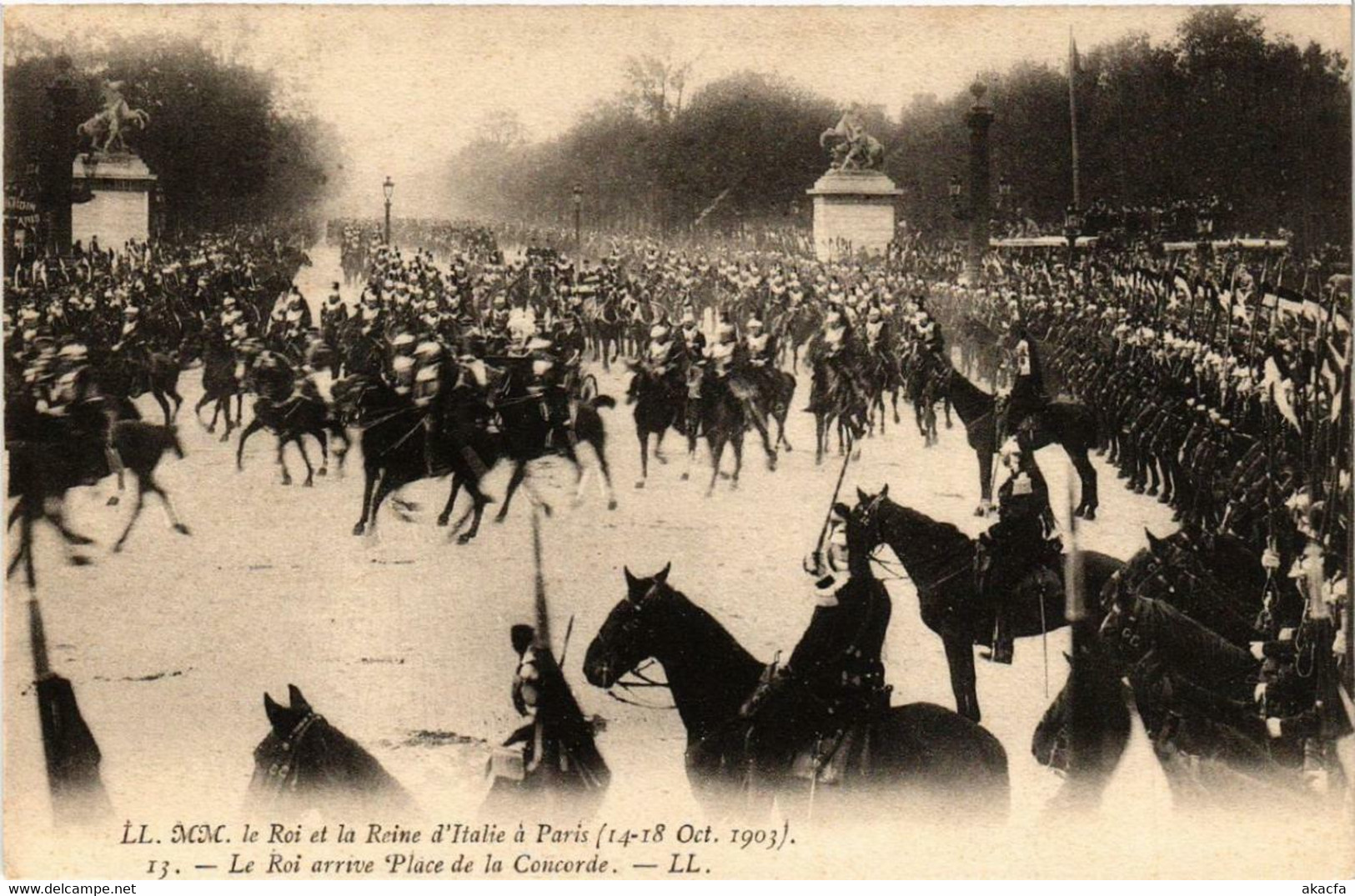 CPA PARIS LL.MM. Le Roi Et La Reine D'Italie. Place De La Concorde (563001) - Empfänge