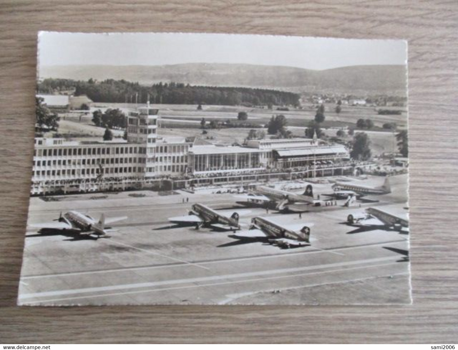 SUISSE FLUGHOF ZURICH KLOTEN AVIONS - Kloten