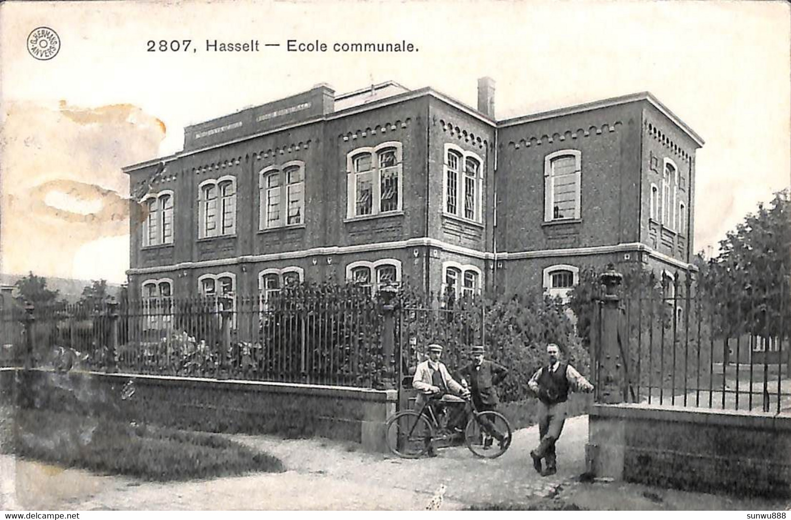 Hasselt - Ecole Communale (animé 1911 ... Manque De Matière Et Taches) - Hasselt