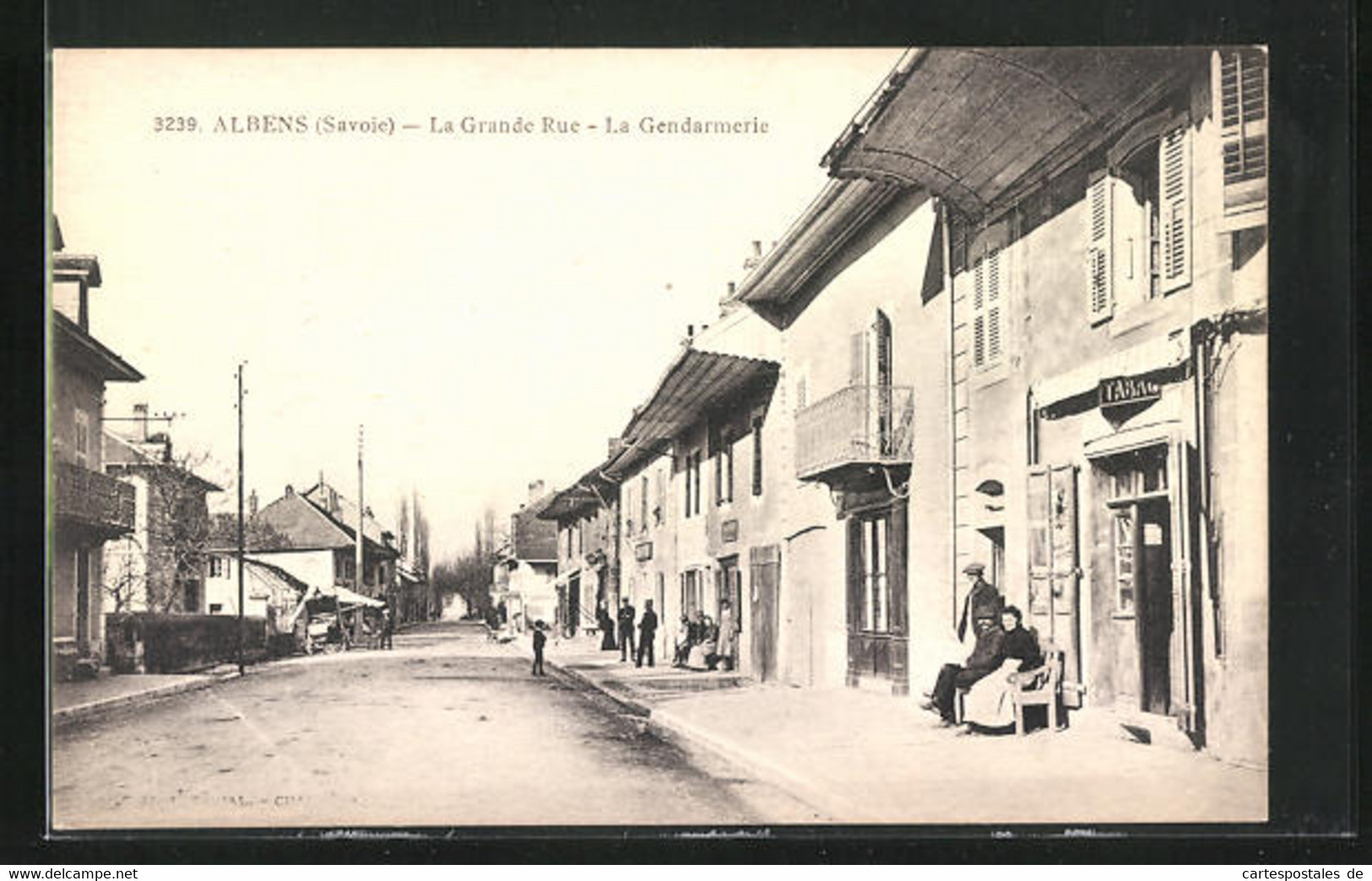 CPA Albens, La Grande Rue, La Gendarmerie - Albens