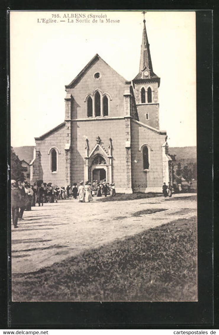 CPA Albens, L`Eglise, La Sortie De La Messe - Albens