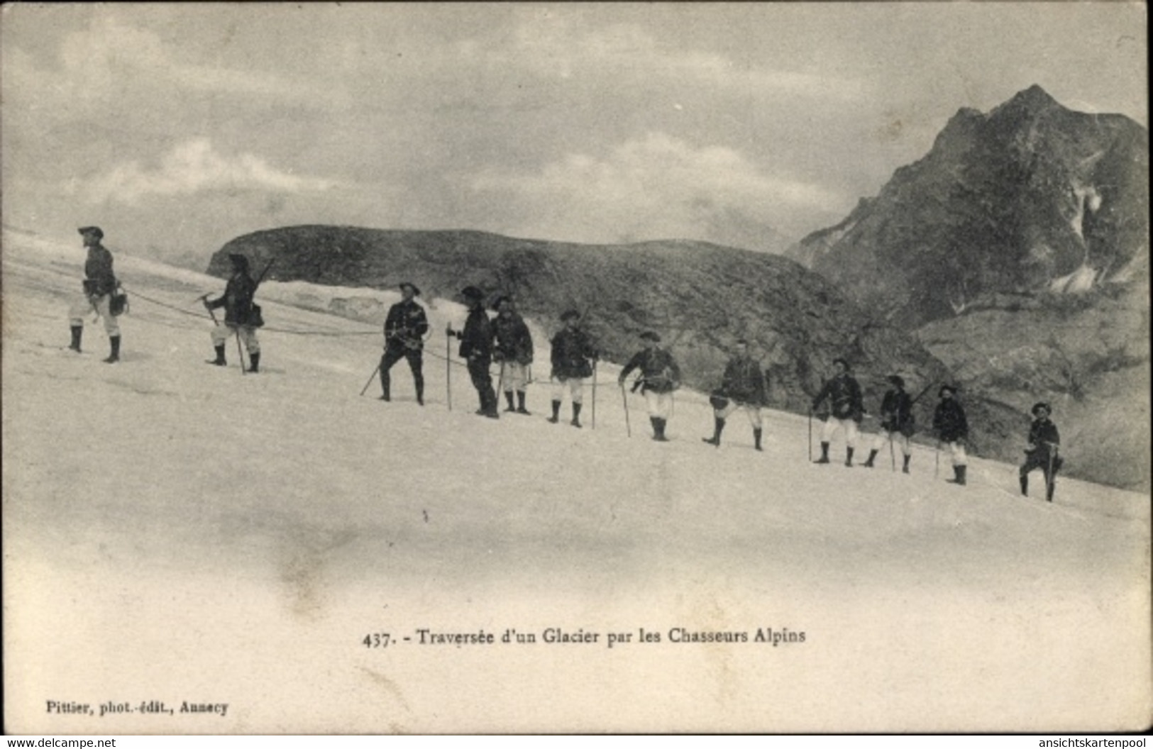 CPA Hautes Alpes, Traversee D'un Glacier Par Les Chasseurs Alpins - Altri & Non Classificati