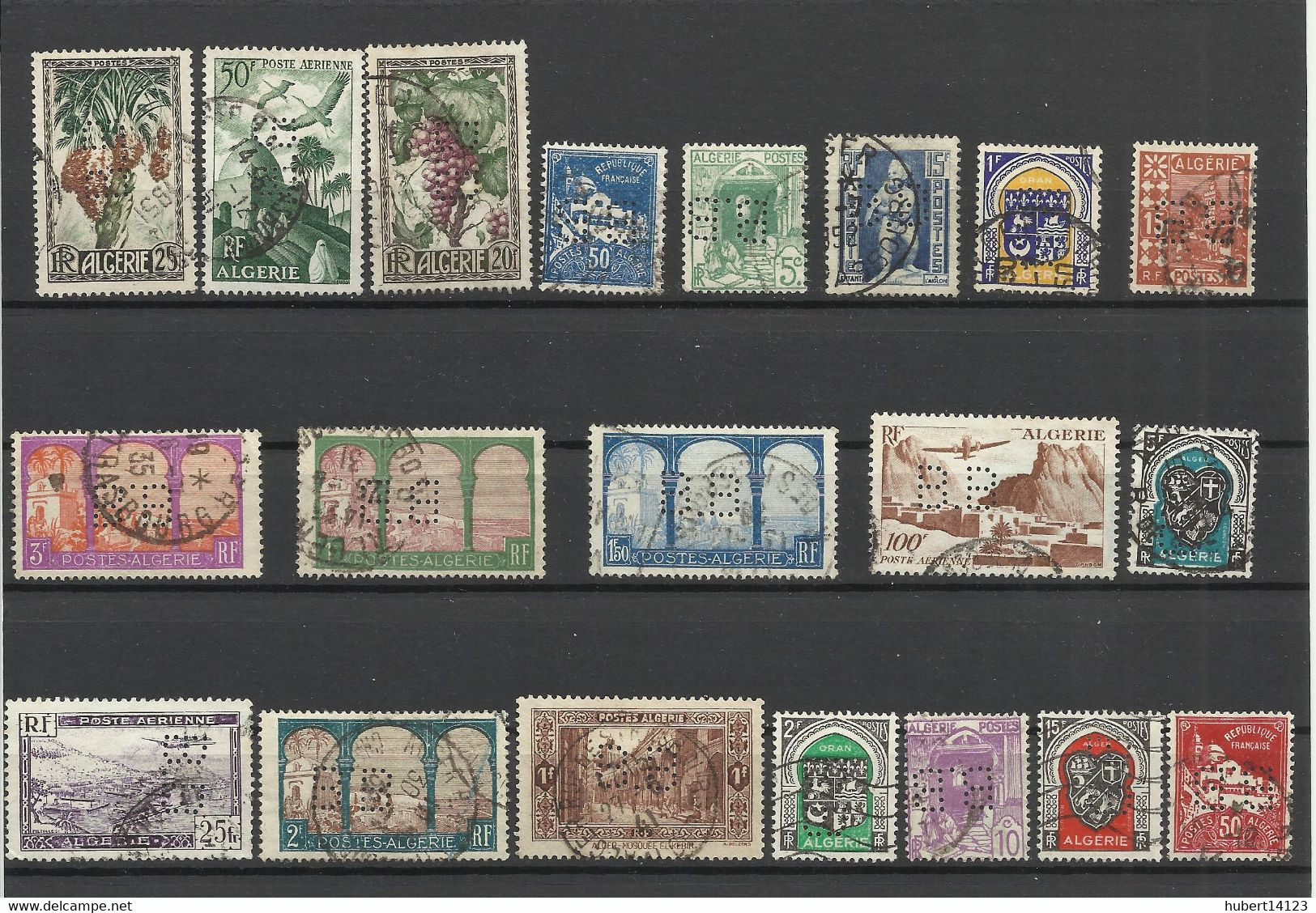 COLONIE ALGERIE 20 Timbres BB4 Indice 3 Perforé Perforés Perfins Perfin - Other & Unclassified