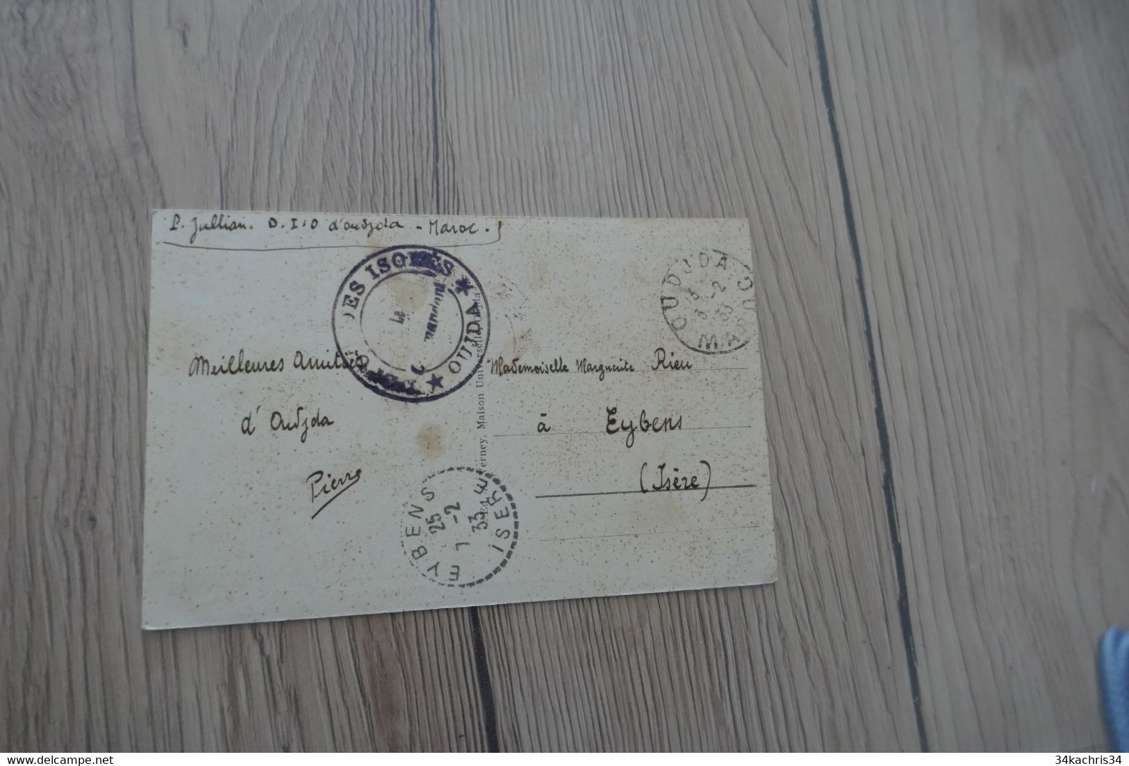 Sur CPA Oujda Cachet Noir Poste? Des Isolés Oujda 1933 - Military Postmarks From 1900 (out Of Wars Periods)