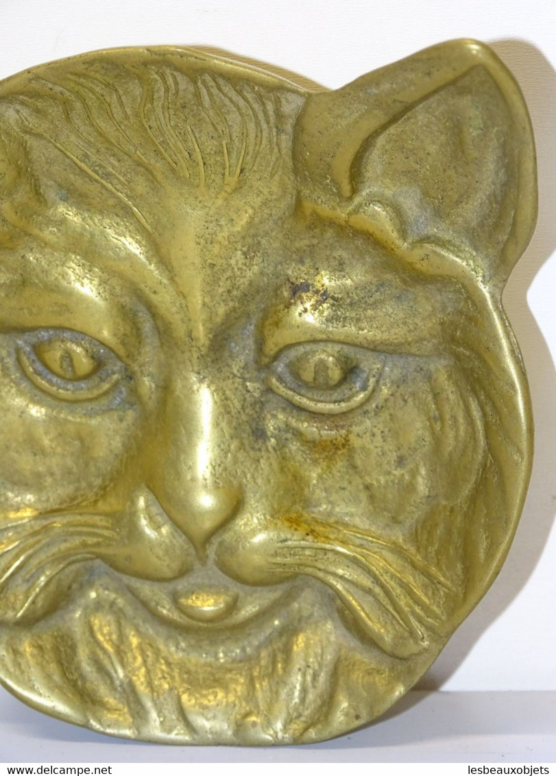 JOLI ANCIEN VIDE POCHE TETE DE CHAT En LAITON Ou BRONZE DECO XXe COLLECTION VITRINE - Bronzes