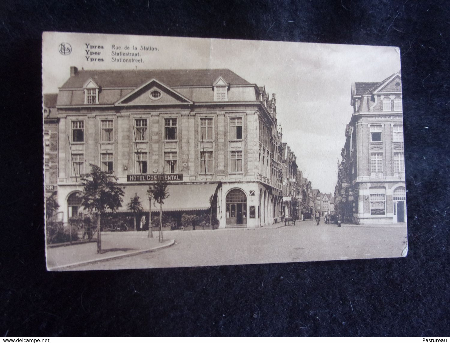 Ypres. Hôtel Continental.Rue De La Station.Voir 2 Scans . - Ieper