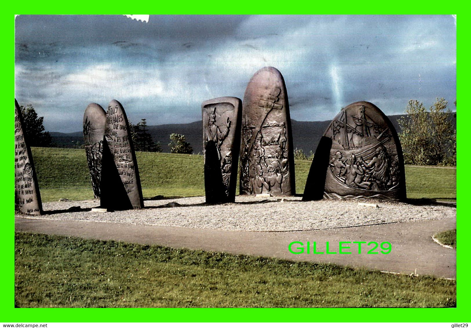 GASPÉ, QUÉBEC - MONUMENT À JACQUES CARTIER - MUSÉE DE LA GASPÉSIE - CIRCULÉE EN 1990 - - Gaspé