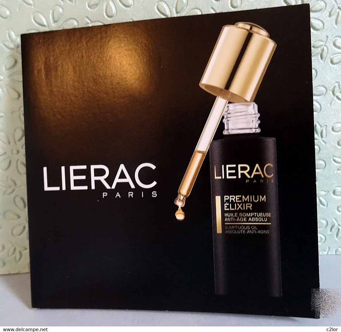 Dose D'essai "Premium Elixir " De LIERAC Sur Carte Pour Collection - Echantillons (tubes Sur Carte)