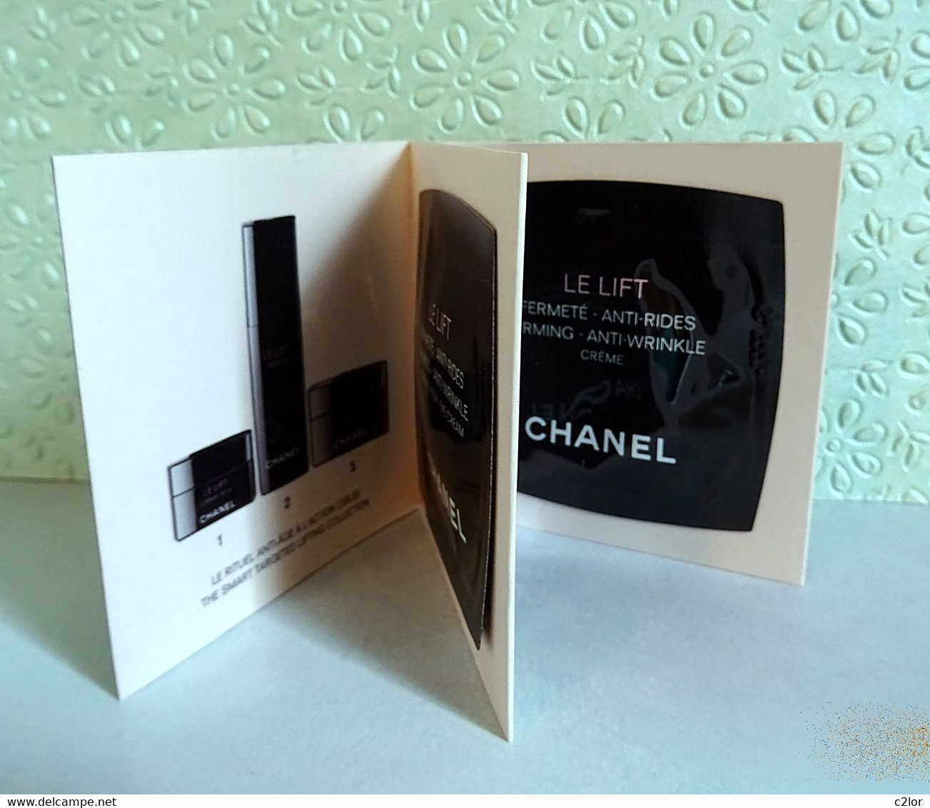 Lot CHANEL De  Doses D'essai "LIFT, HYDRA BEAUTY, LES BEIGES" Sur Cartonnage Pour Collection - Muestras De Perfumes (testers)