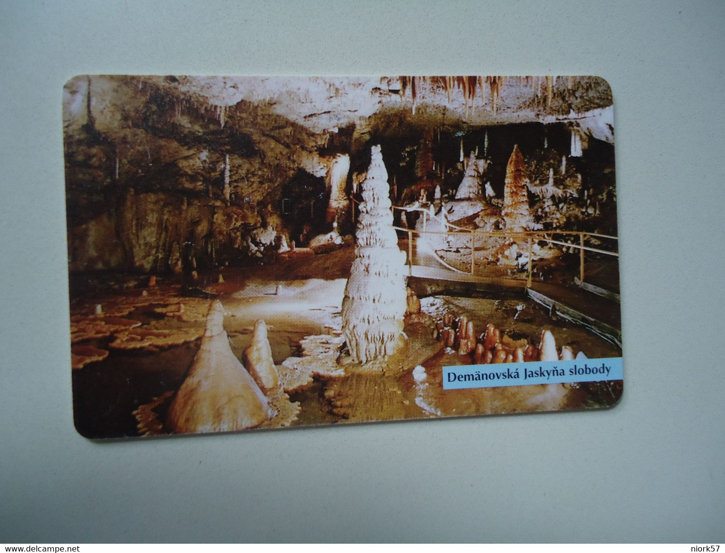 SLOVAKIA  USED   PHONECARDS LANSNSCAPES CAVE - Landscapes