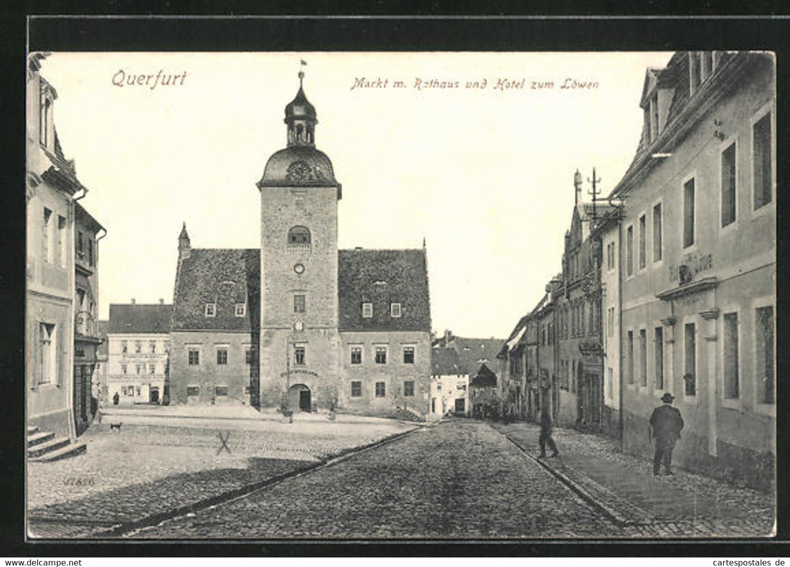 AK Querfurt, Hotel Zum Löwen Und Markt Mit Rathaus - Querfurt