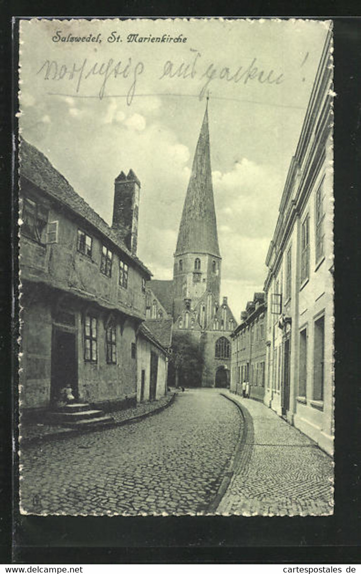 AK Salzwedel, Lorenzstrasse An Der St. Marienkirche - Salzwedel