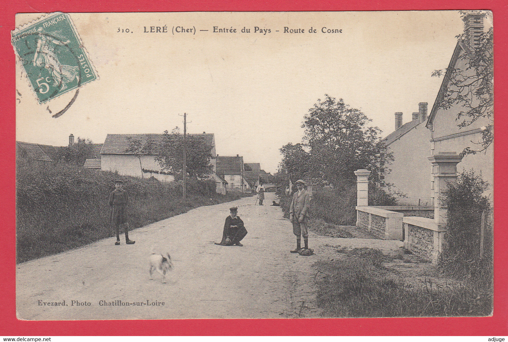 CPA-18- LERÉ - Entrée Du Village - Route De Cosne S/L **Scan Recto/Verso - Lere