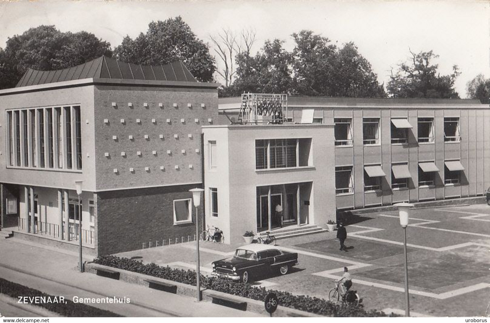 NETHERLANDS - Zevenaar 1965 - Gemeentehuis - Automotive - Zevenaar