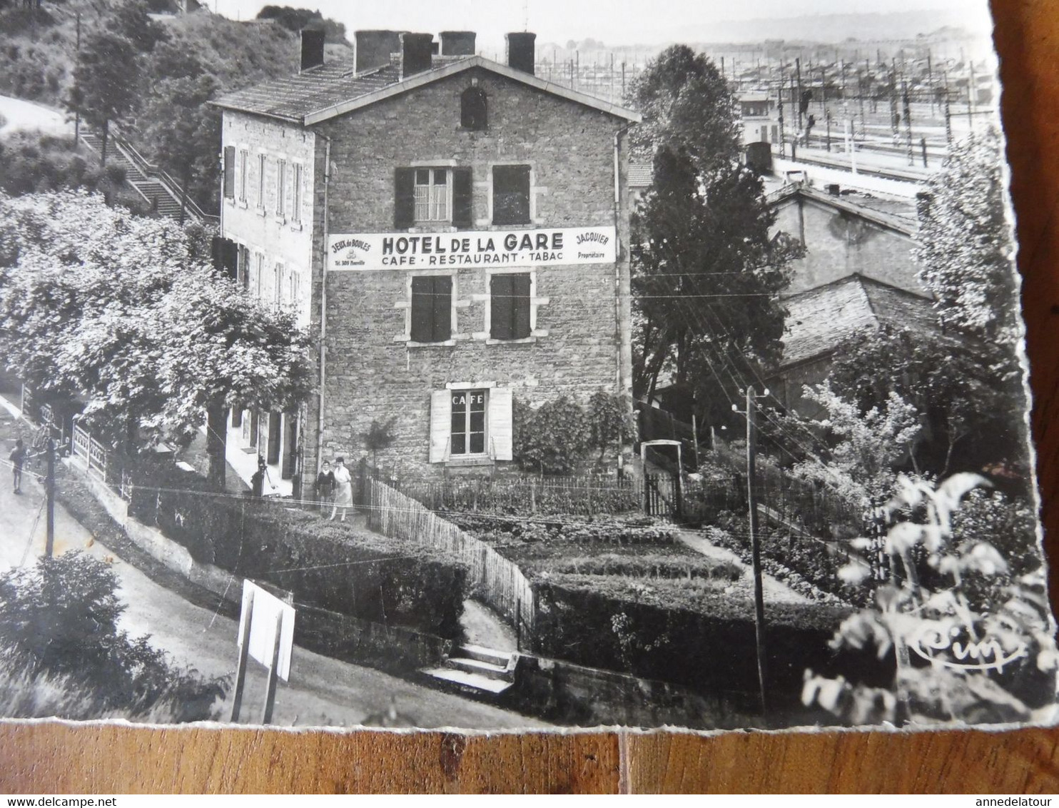 Carte Postale Nominative HÔTEL De La GARE , Propriétaire Jacquier à St- Germain-au-Mont-d'Or - Hotels & Restaurants