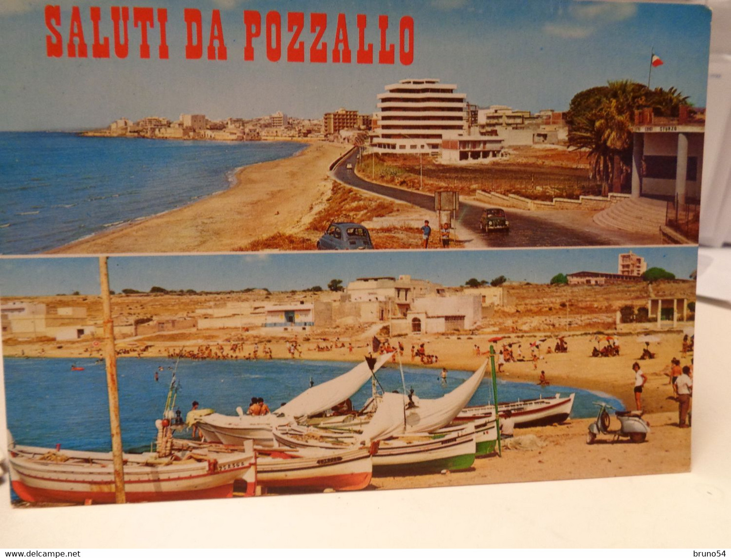 Cartolina Saluti Da Pozzallo Prov Ragusa Spiaggia, Barche, Vespa Piaggio 1973 - Ragusa